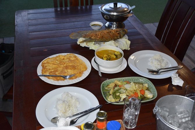 2 Days Cheow Lan Lake Raft House from Krabi - Praiwan Raft House and a night over the water