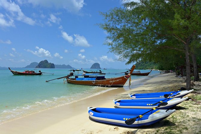 4 Island Tour to Emerald Cave by Longtail Boat from Koh Lanta - Beach Lunch on Koh Ngai