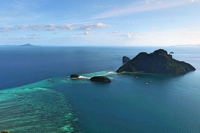 4 Islands Sunset Private Tour - Koh Poda gives you the classic Krabi welcome