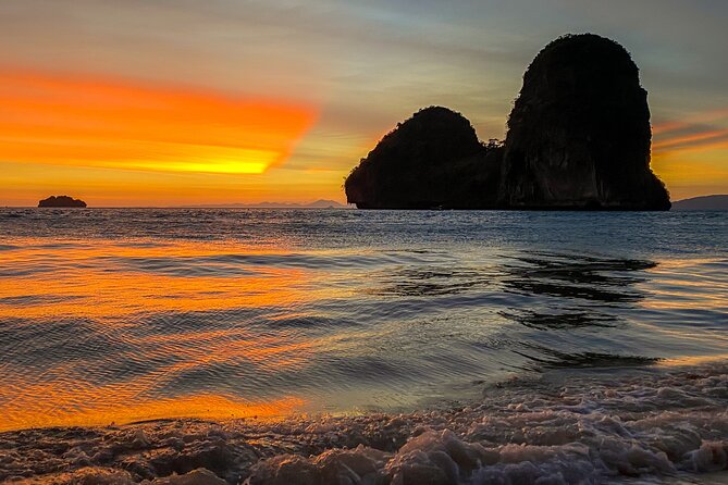 7 Island sunset tour by Speedboat | Catamaran plus BBQ & Plankton - Chicken Island for photos and snorkeling
