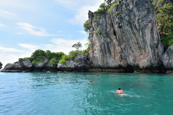 7 Islands Sunset Tour with Buffet Dinner & Night Snorkeling - Poda Island turns sunset into dinner
