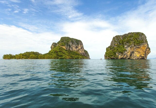 7 Islands Sunset Tour with Buffet Dinner & Night Snorkeling - Yawasam Island brings the best daytime water time