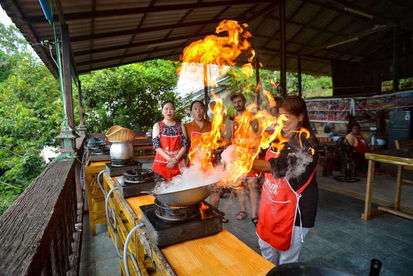 Ao Nang: Half-Day Thai Cooking Class Krabi Province - Choosing between the three-dish and five-dish menus