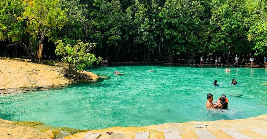 Ao Nang: Hot Spring, Emerald Pool & Tiger Cave Temple Tour - Thai lunch that gives the day a proper pause