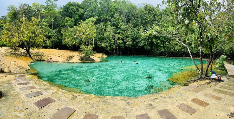 Ao Nang: Hot Spring, Emerald Pool & Tiger Cave Temple Tour - Railay pickup requires extra planning