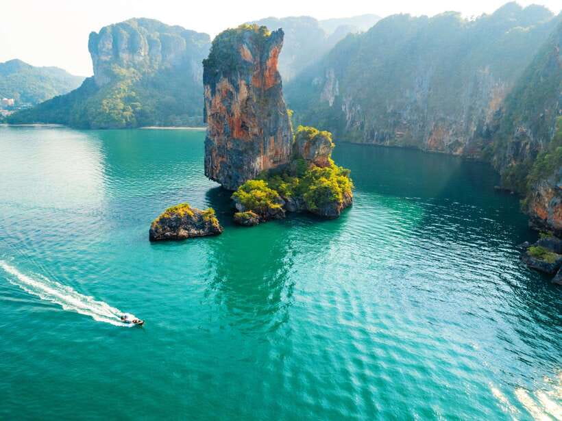Ao Nang: Island-Hopping Snorkel Tour w/ Amazing Hong Island - Snorkeling at Daeng Island