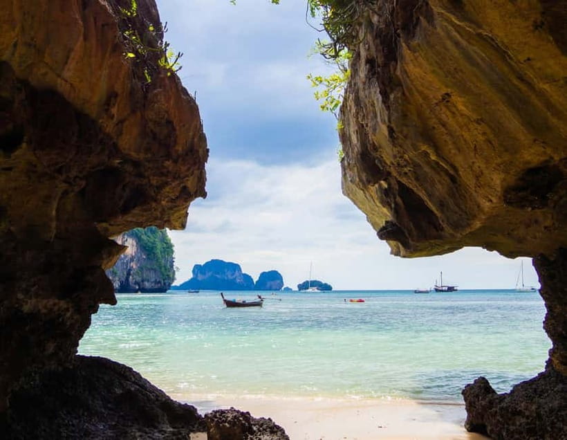 Ao Nang: Premium 4 Islands Snorkeling Tour by Speedboat - Poda Island and the Thai buffet lunch