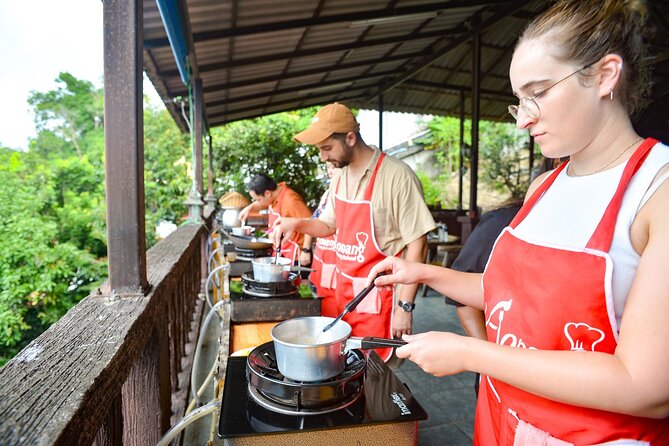 Aonang Thai Cookery School in Krabi - Eating what you cook, with no need for another lunch