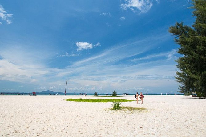 Bamboo Island, Maya Beach and Phi Phi Islands One Day Tour from Krabi - Lunch on Phi Phi Don keeps the schedule practical