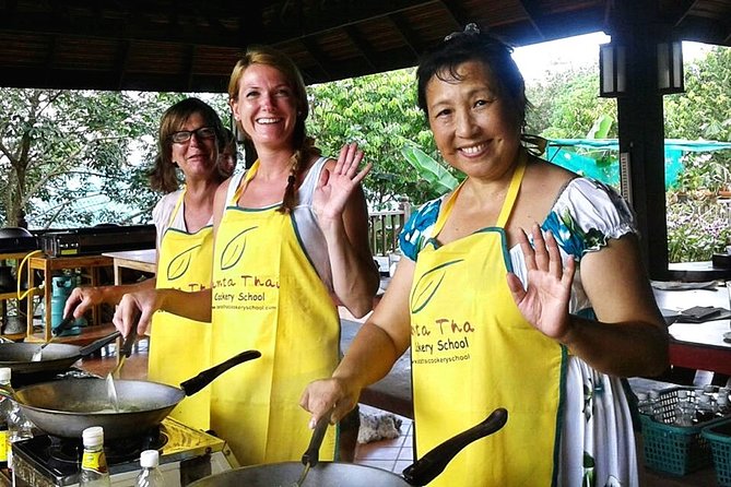 Cooking Class and Market Tour at Lanta Thai Cookery School on Koh Lanta - Key points to know before booking