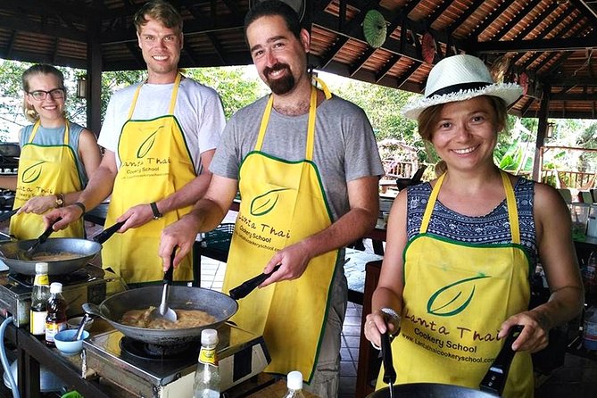 Cooking Class and Market Tour at Lanta Thai Cookery School on Koh Lanta - What the group format does well, and where it limits you