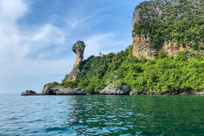 Early bird Krabi to Phi Phi islands + 4 Islands by Speedboat - What the $111.61 price really buys you