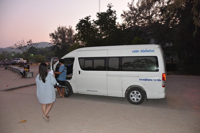 Early Bird Phi Phi Island & 4 Islands Speed Boat Tour from Krabi - Why the early start matters at Maya Bay