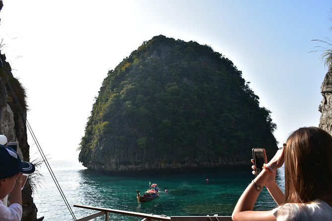 Early Bird Phi Phi Island & 4 Islands Speed Boat Tour from Krabi - The real pace of a 16-stop day