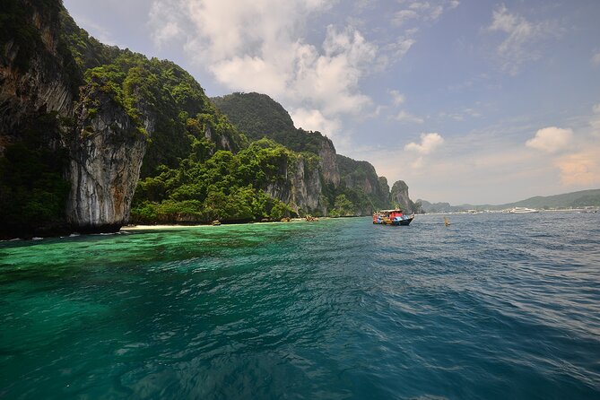 Early Bird Phi Phi Islands Tour From Phi Phi by Speedboat - Bamboo Island, white sand, and a slower hour