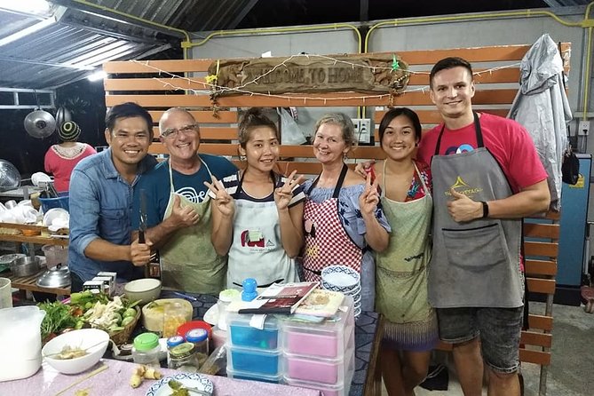 Evening Couse Thai Cooking Class in Ao Nang, Krabi - Making curry paste with a mortar and pestle