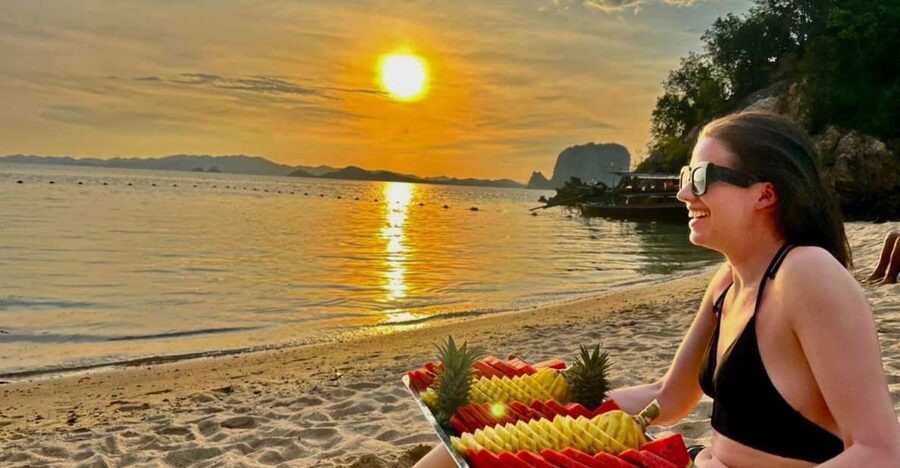 From Krabi: Hong Island Sunset Tour+Bioluminescent Plankton - The 360-degree viewpoint requires a choice