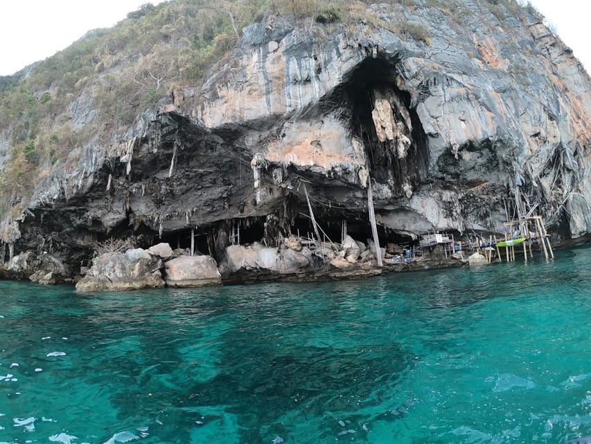 From Krabi: Phi Phi Islands Speedboat Day Tour - Bamboo Island gives you the longest beach stop