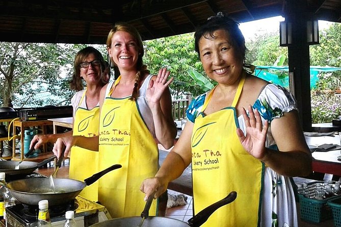 Half Day Lanta Thai Cookery School From Koh Lanta - Eating What You Make