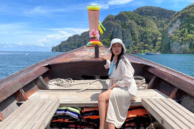 Highlights of Phi Phi Islands - Finding the boat near Tonsai Pier