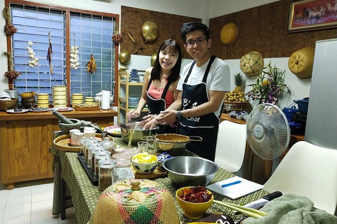 Home Style Family class with fruit carving and market tour - Who will get the most from this experience