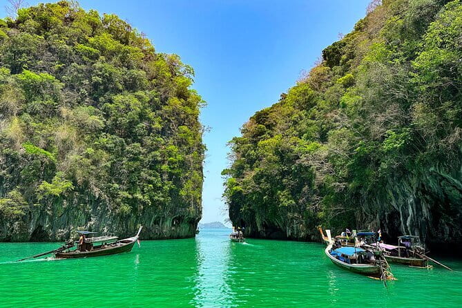 Hong Island Day Tour by Speedboat from Krabi - Swimming and snorkeling in Hong Island’s bay