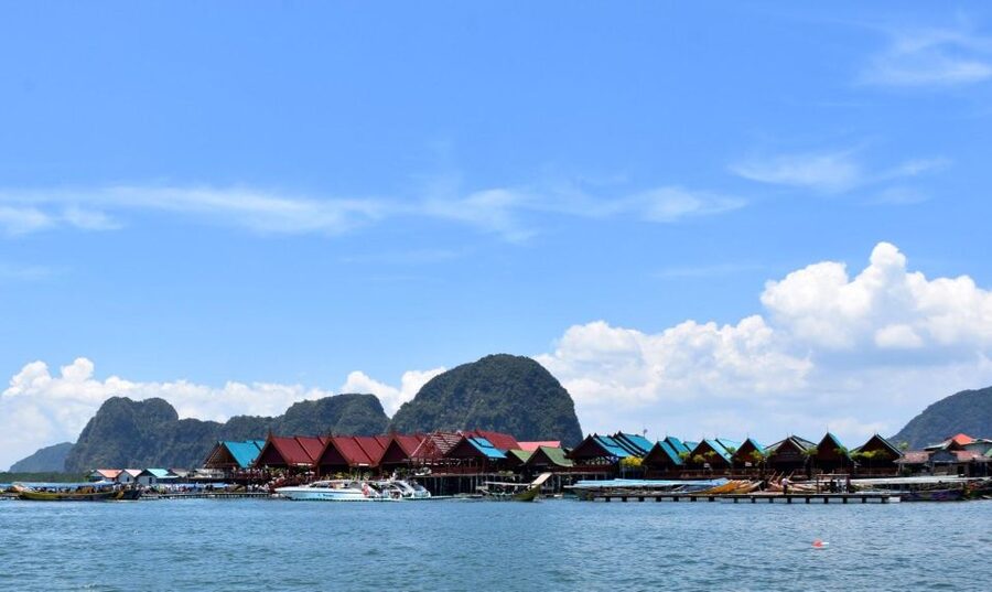 James Bond Island: Sightseeing Tour by Longtail Boat & Kayak - James Bond Island and the famous spike of Koh Tapu