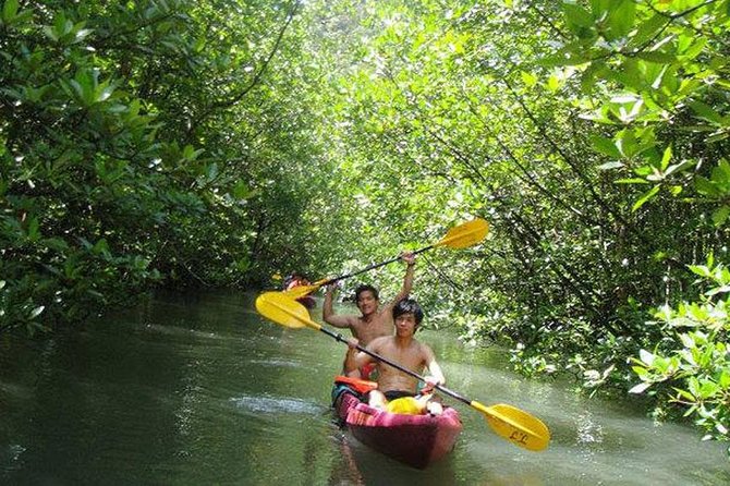 Kayaking at Ao Thalane Krabi - Limestone cliffs, caves, lagoons, and narrow canyons
