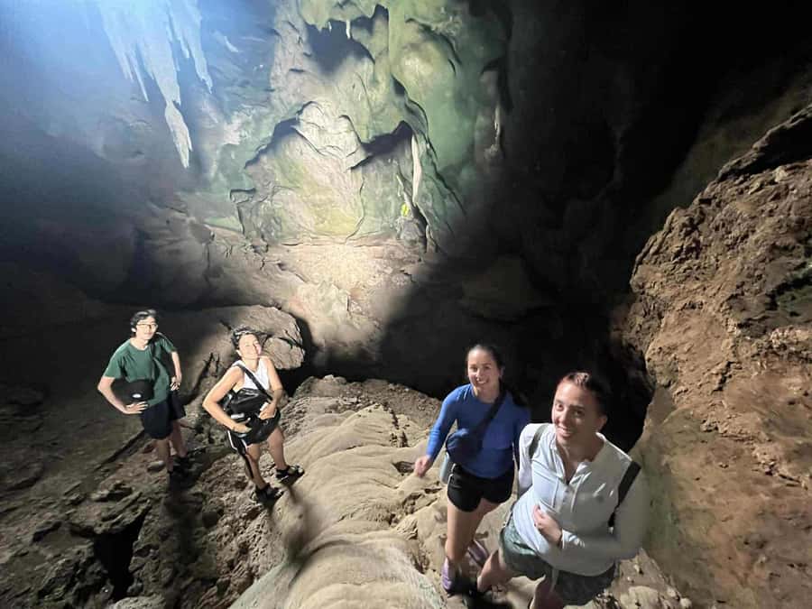Ko Lanta: Half-Day Kayaking Koh Phee & Koh Talabeng 2 Caves - What the $31 price really covers