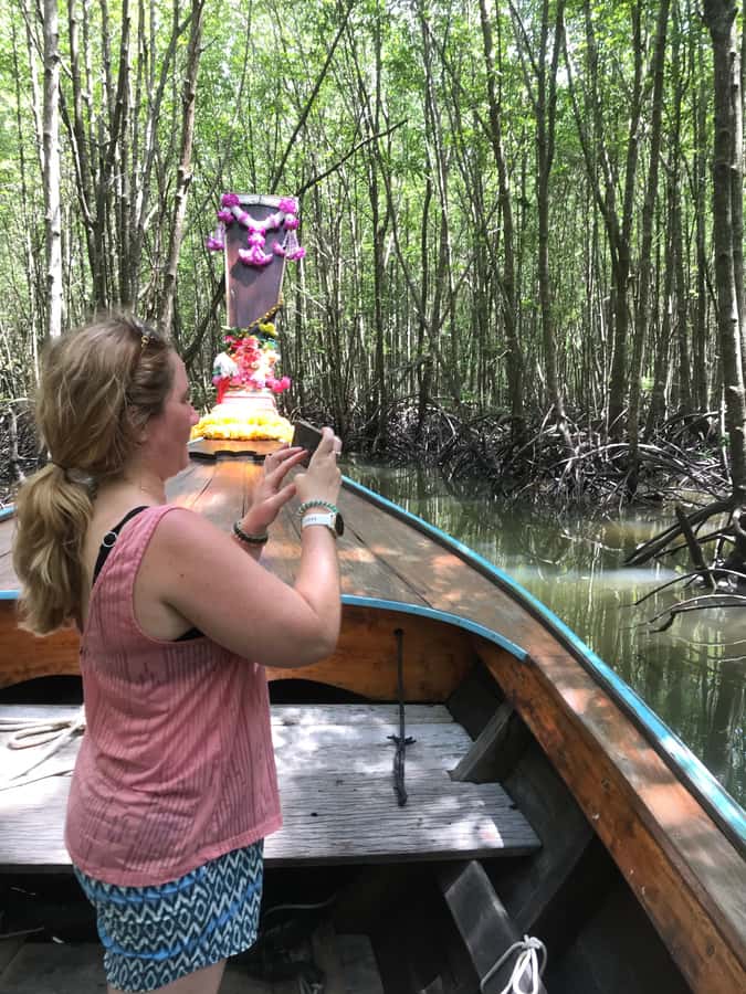 Ko Lanta: Half Day Tour Mangrove Boat Trip With Lunch - Finding mudskippers, fiddler crabs, and birds