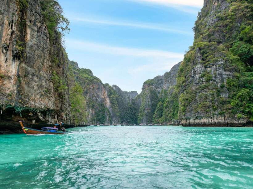 Ko Lanta: Kayak and Long-Tail Boat Nature and Wildlife Tour - Kayaking around Koh Talabeng is the tour’s highlight