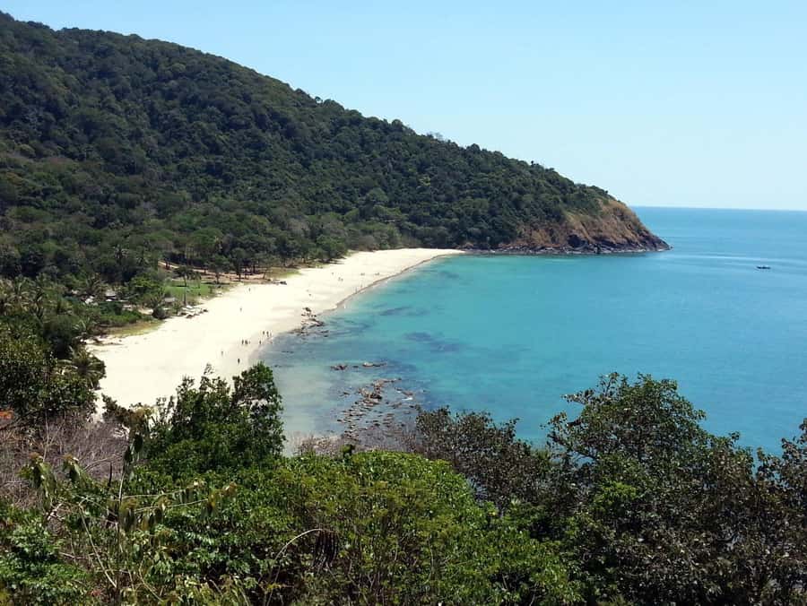 Ko Lanta: Mangrove Forest and Lanta Old Town with Lunch - Fish farms and the village connection