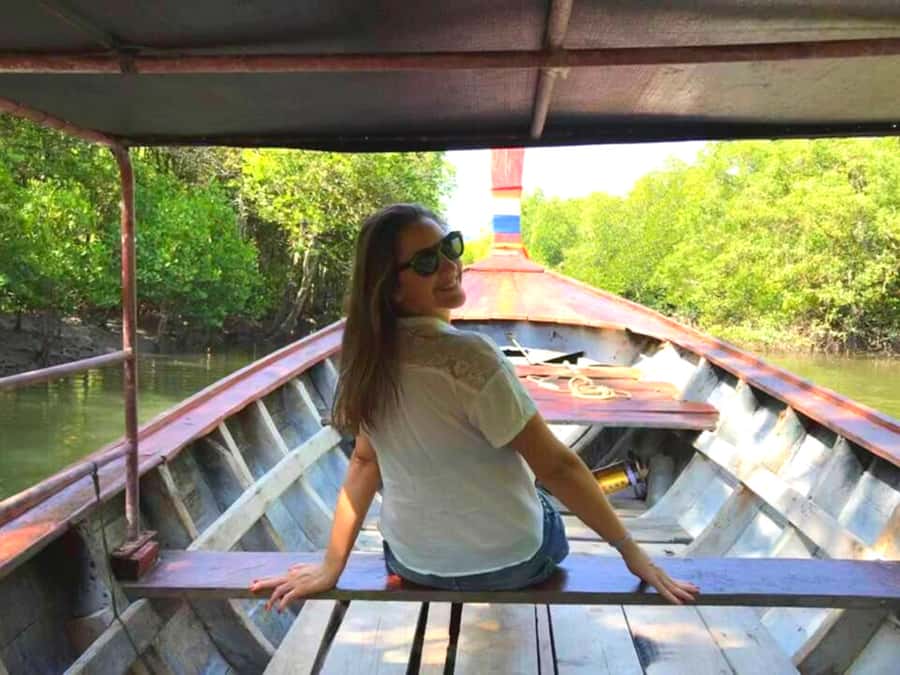 Ko Lanta: Mangrove Forest Boat Tour with Lunch or Dinner - Lunch or dinner at the family restaurant