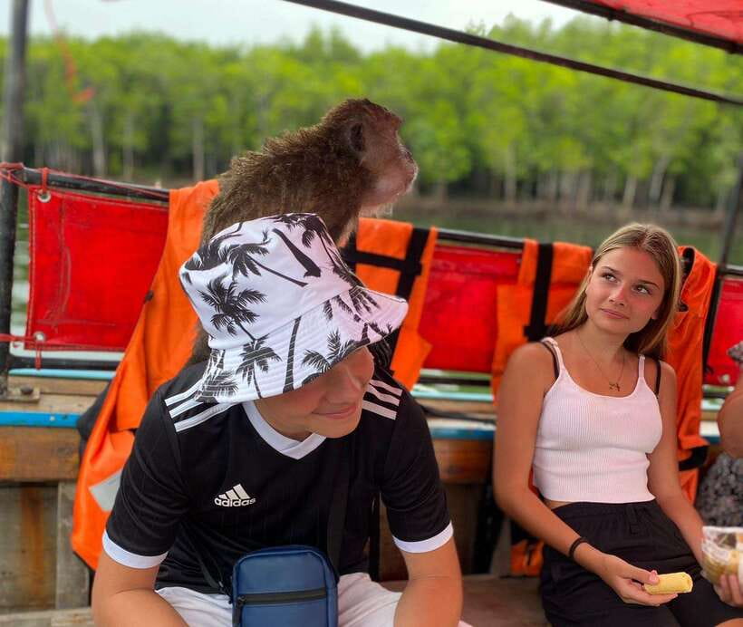 Ko Lanta: Mangrove Forest Kayak & Wildlife Adventure - The macaque encounter