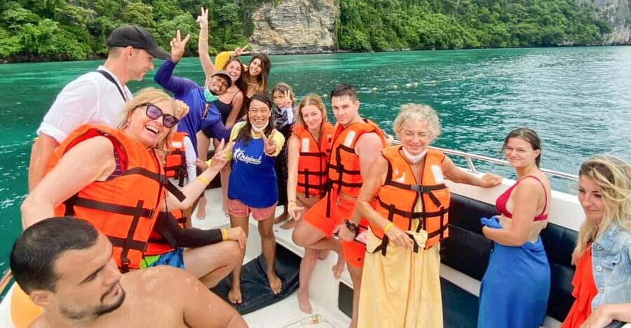 Ko Lanta: Maya Bay & Phi Phi Islands Full-Day Speedboat Trip - Viking Cave is a quick but worthwhile photo stop