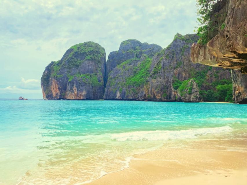 Ko Lanta: Phi Phi Day Trip by Speed Boat - Maya Bay in one busy, beautiful hour