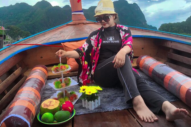 Koh Hong lagoon, Pakbia, Lading Islands by Longtail. - What the small group changes