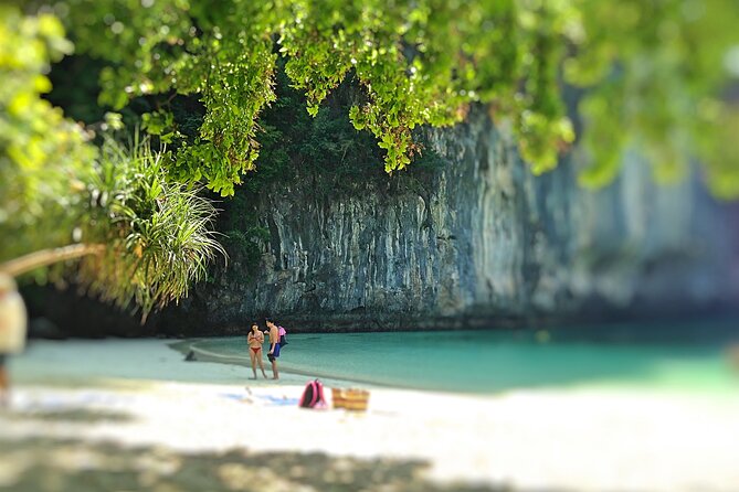 Koh Hong Private Tour from Krabi by Speedboat - Koh Pakbia and the beach at Rai