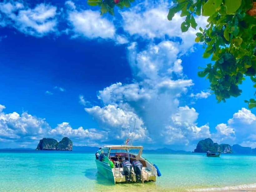 Koh Lanta: 4 Islands and Emerald Cave Snorkeling Trip - Koh Ngai and the first look at the southern islands