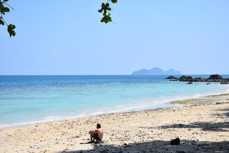 Koh Lanta: 4 Islands and Emerald Cave Tour by Longtail Boat - Koh Ngai: Beach, Forest, and a Proper Thai Lunch