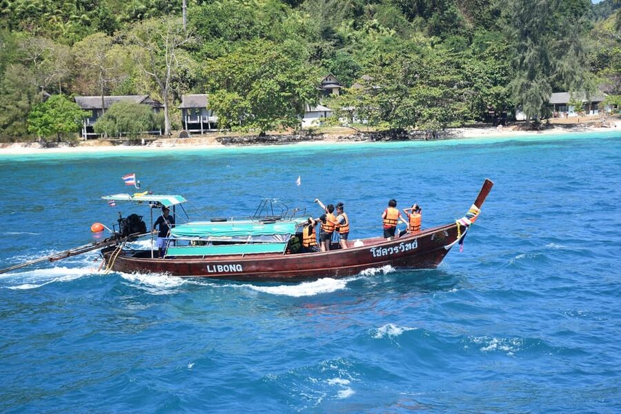 Koh Lanta: 4 Islands and Emerald Cave Tour by Longtail Boat - Safety, Comfort, and Who Should Book