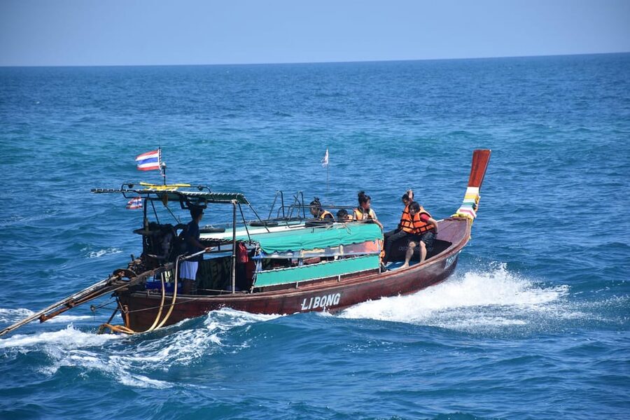 Koh Lanta: 4 Islands and Emerald Cave Tour by Longtail Boat - The Morning Pickup and Longtail Ride