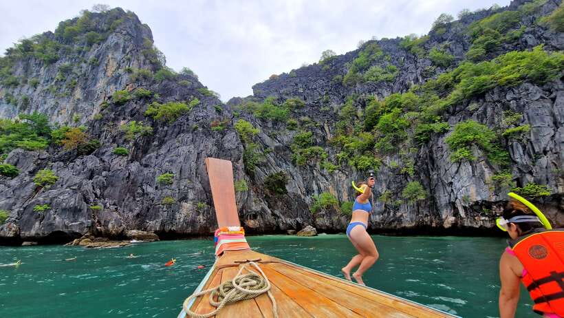 Koh Lanta: 4 Islands, Emerald Cave & Koh Kradan by Longtail - Why the Emerald Cave makes this day special