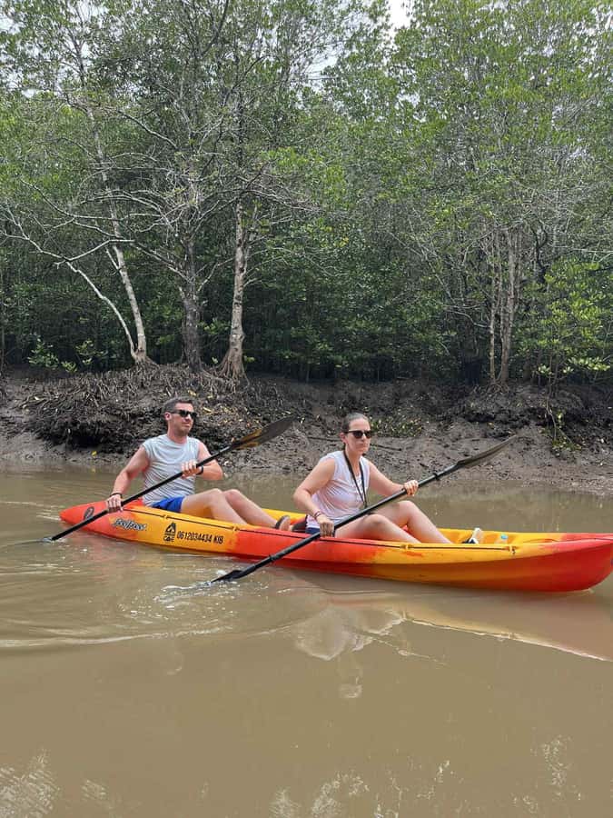 Koh Lanta: Amazon Mangrove Kayaking Tour With Lunch - Seafood lunch in the mangrove forest