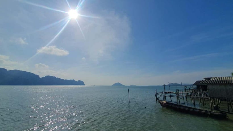 Koh Lanta Cultural Tuk-Tuk Tour: Old Town, Batik & Mangroves - Choose between three hours and six
