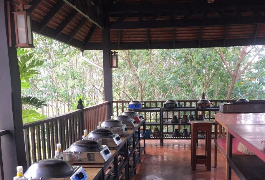 Koh Lanta: Evening Course at Lanta Thai Cookery School - Start with the garden, then choose four dishes