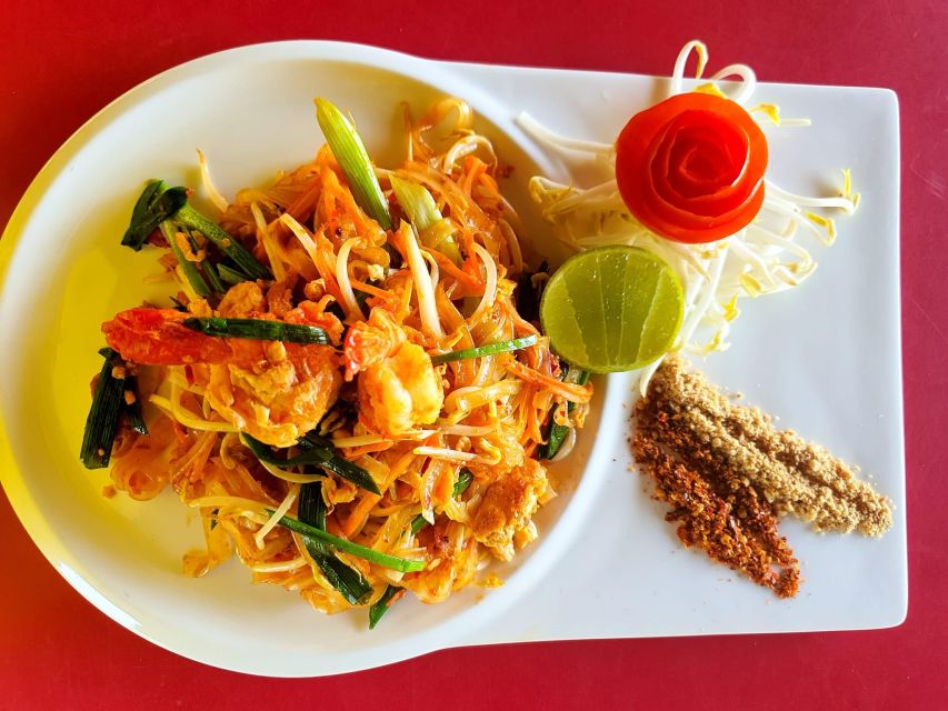 Koh Lanta: Evening Course at Lanta Thai Cookery School - The setting and pace of the evening