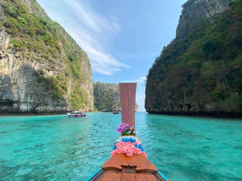 Koh Phi Phi: Maya Bay Private Longtail Boat Tour - Viking Cave from the water