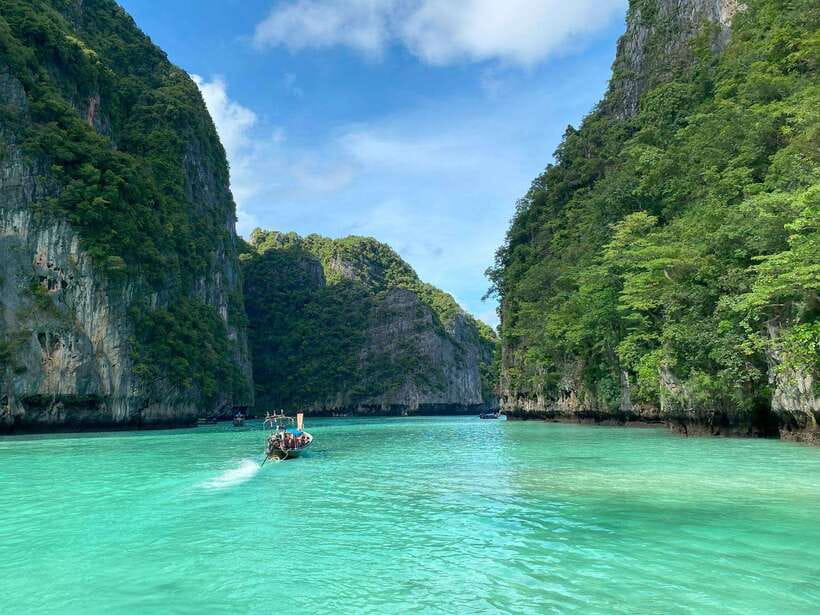 Koh Phi Phi: Maya Bay Private Longtail Boat Tour - What the boat day feels like