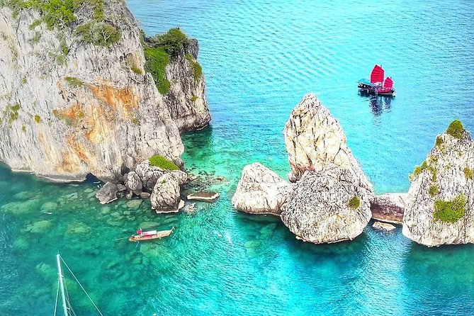 Krabi 4 Island Sunset Snorkeling Cruise + Bioluminescent Swim - What the boat atmosphere is really like
